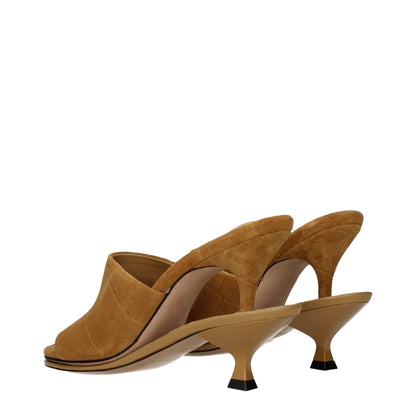 Sandales à talons aiguilles en cuir marron de Jacquemus