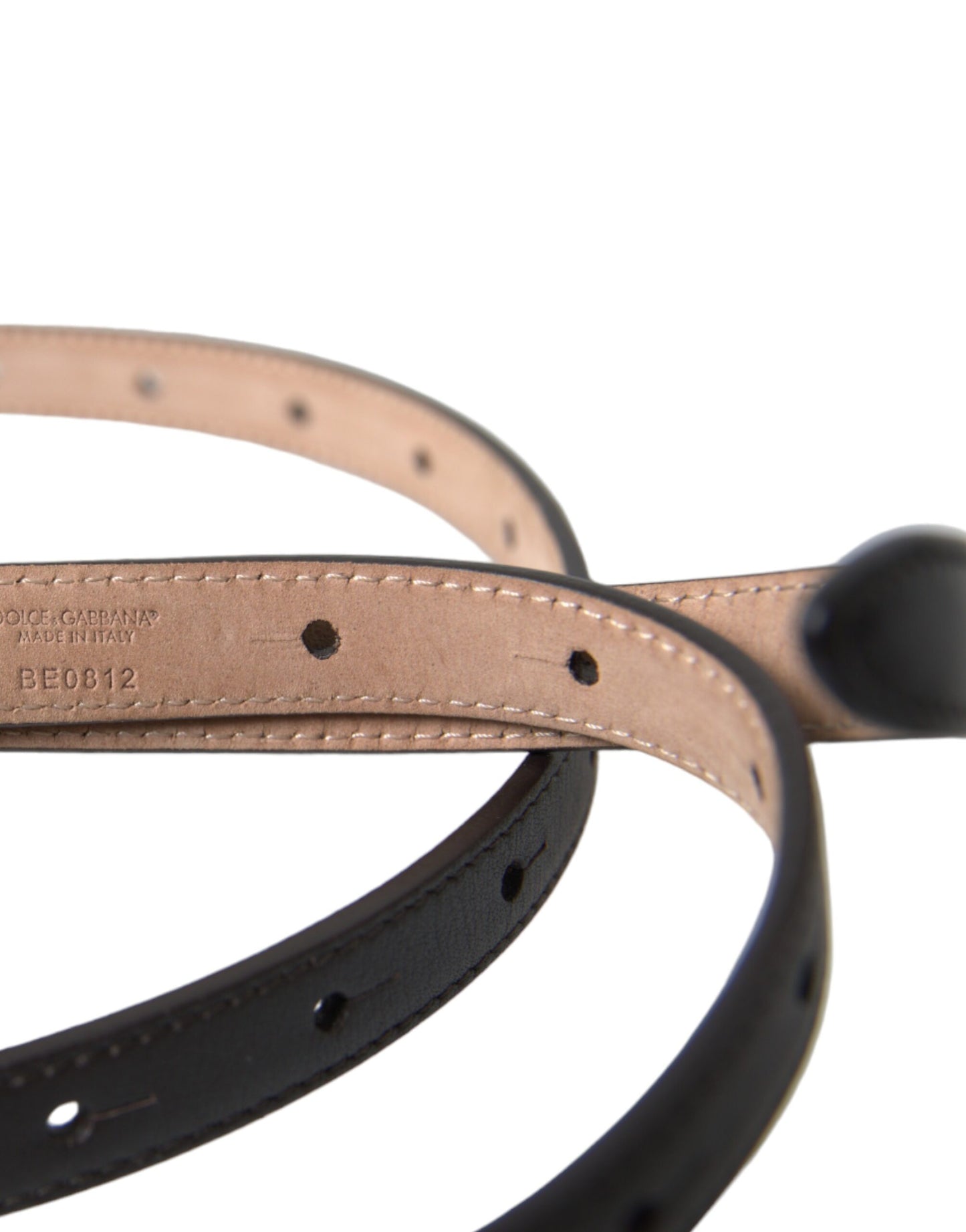 Ceinture longue en cuir noir, fine, avec boucle en métal doré de Dolce &amp; Gabbana.