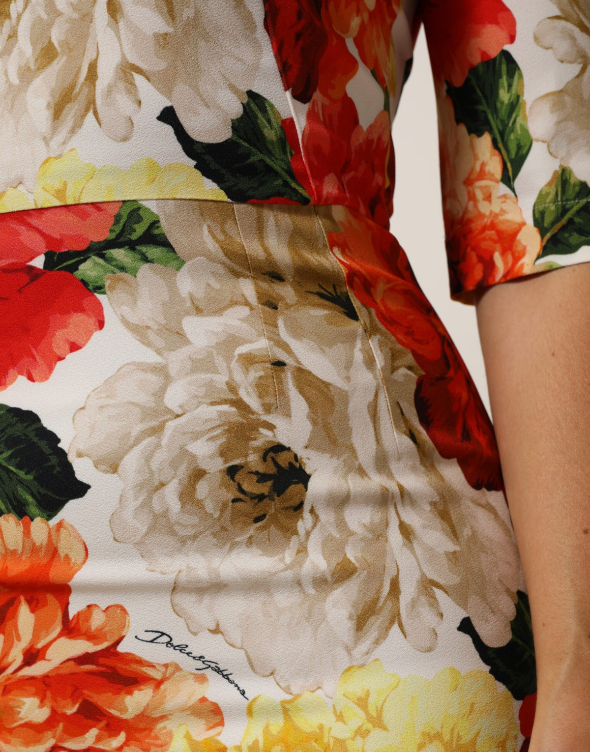 Robe fourreau en viscose imprimée florale multicolore Dolce & Gabbana