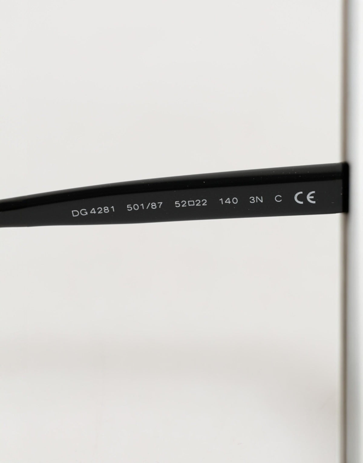 Dolce & Gabbana DG4281 Lunettes de soleil noires à monture ronde