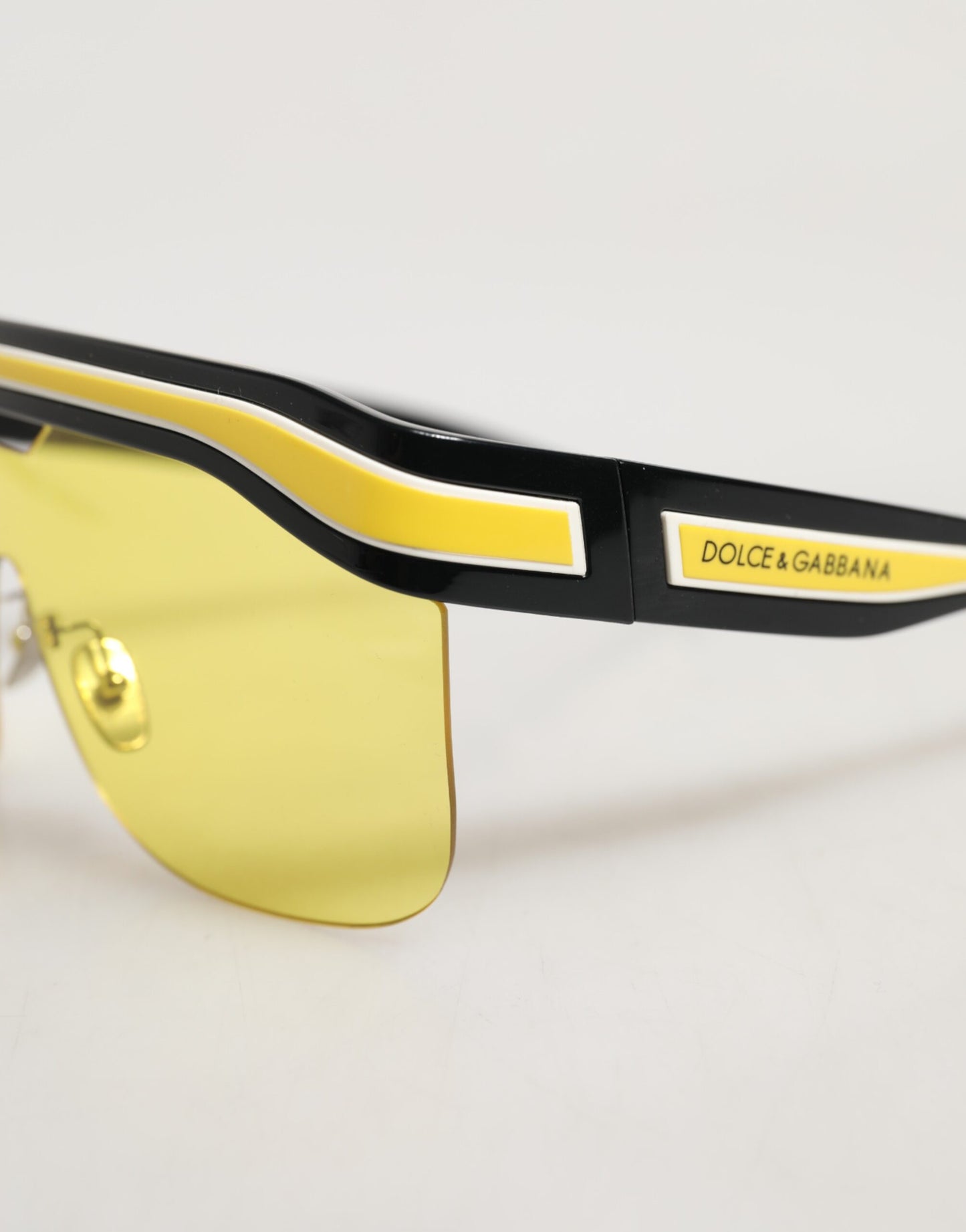 Lunettes de soleil pare-soleil Dolce &amp; Gabbana DG6162, noir, jaune, blanc, en polyamide.
