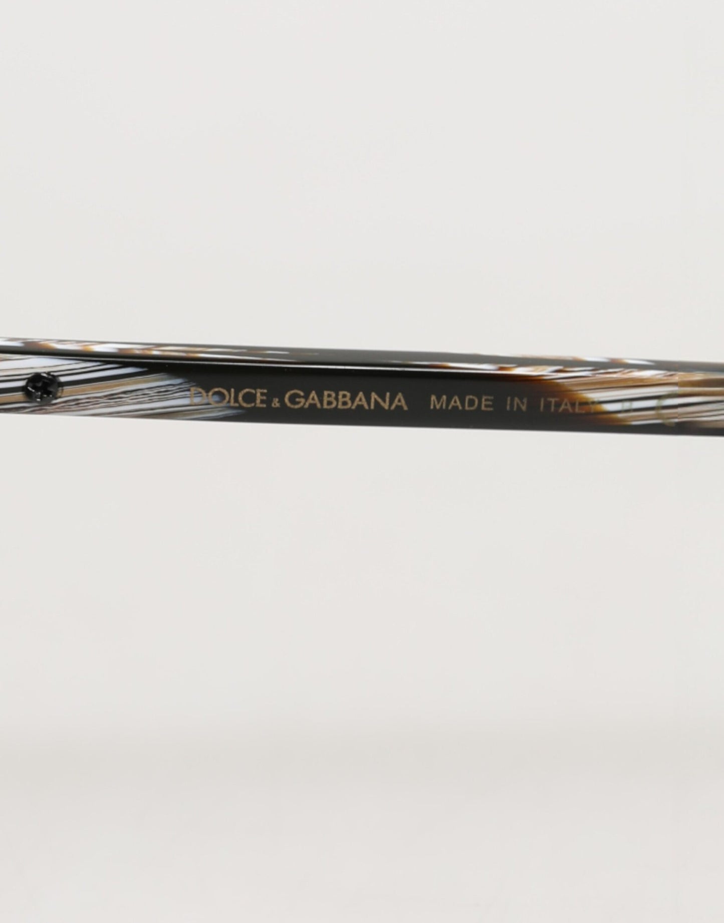 Lunettes de soleil aviateur déstructurées en acétate marron rayé avec verres dégradés de Dolce &amp; Gabbana