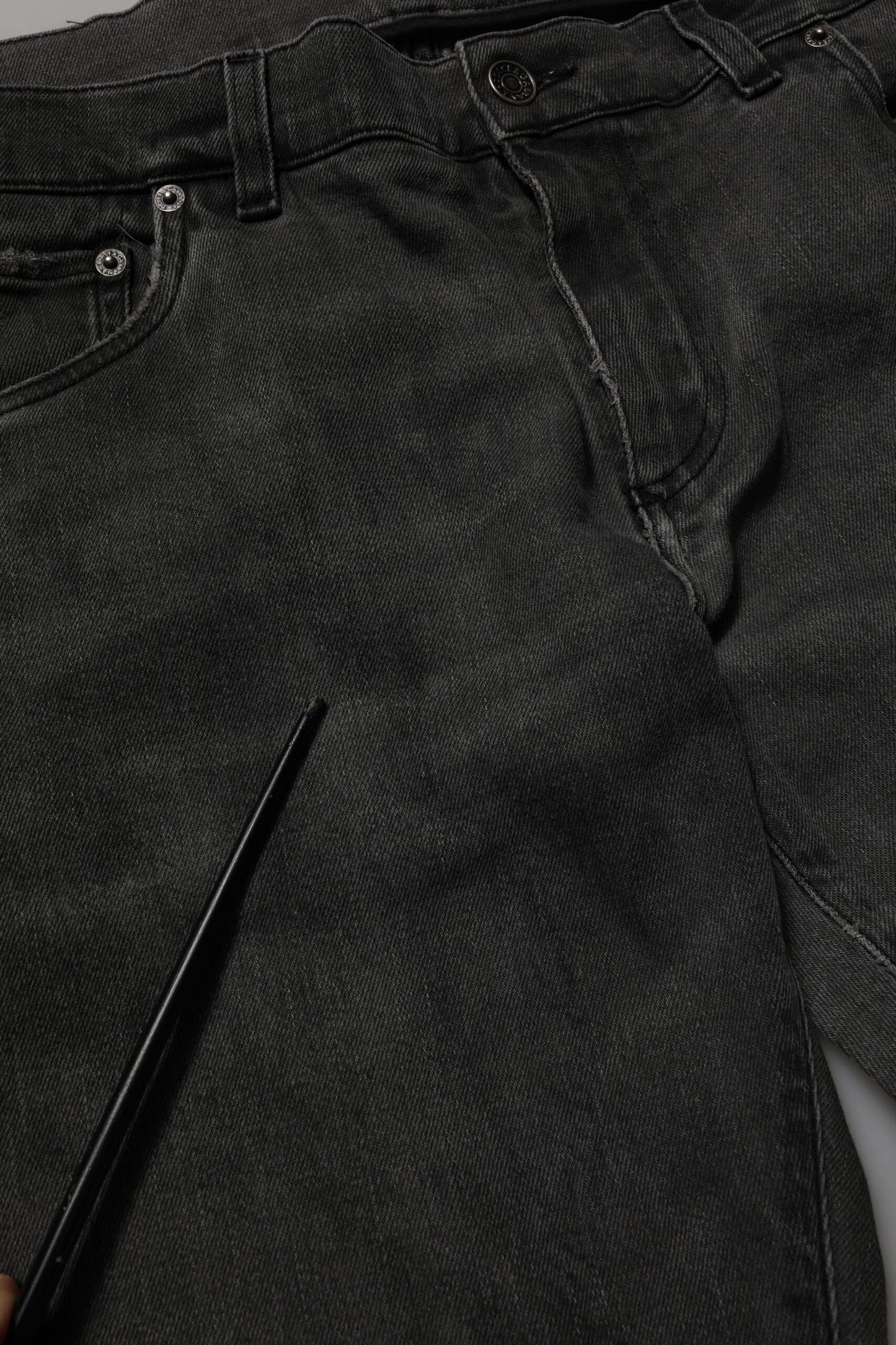 Jean slim en coton gris foncé pour homme de Dolce &amp; Gabbana