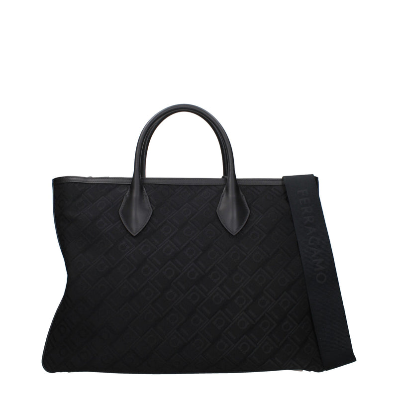 Salvatore Ferragamo Black Fabric Handbag - Élégance et Polyvalence