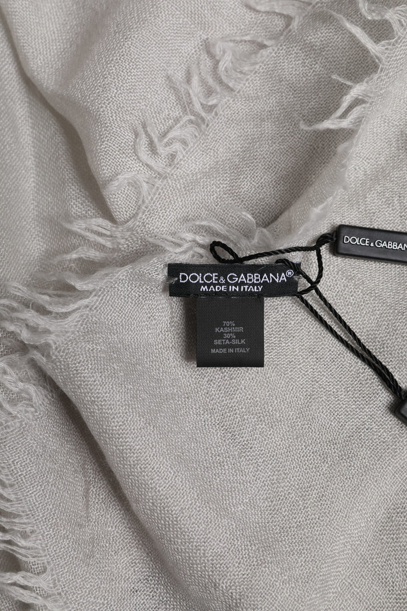 Dolce &amp; Gabbana Grijze Kasjmier Brei Fringes Hals Foulard 67cm x200cm Foulard Sjaal