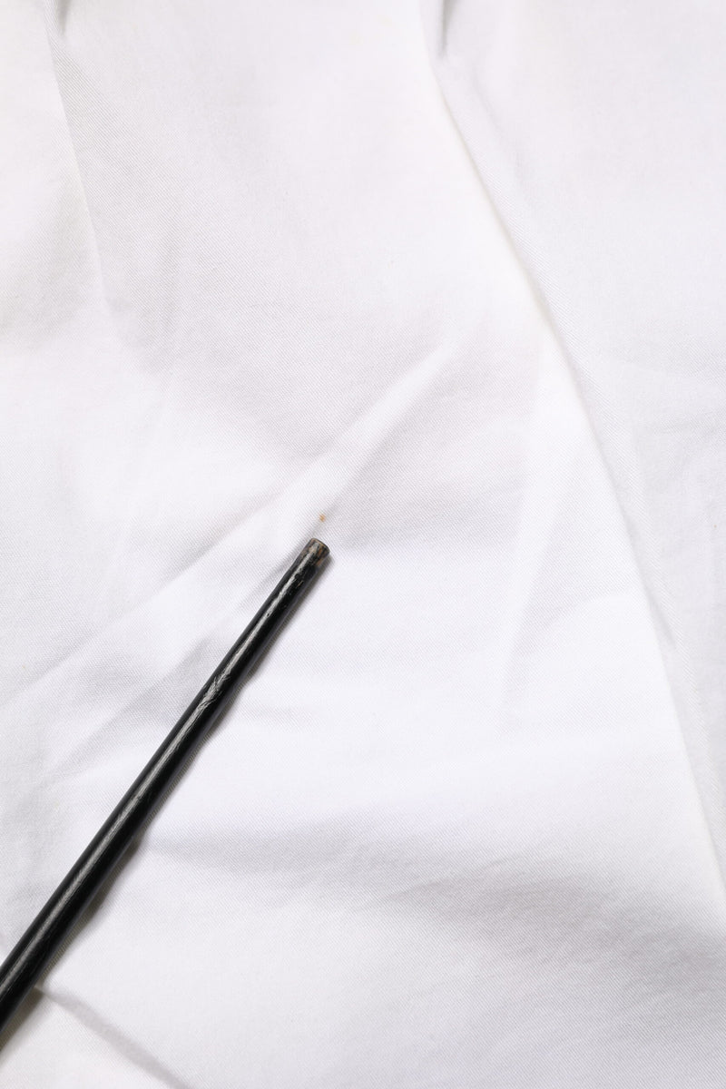Lardini Witte katoenen stretch taps toelopende chinobroek met middelhoge taille