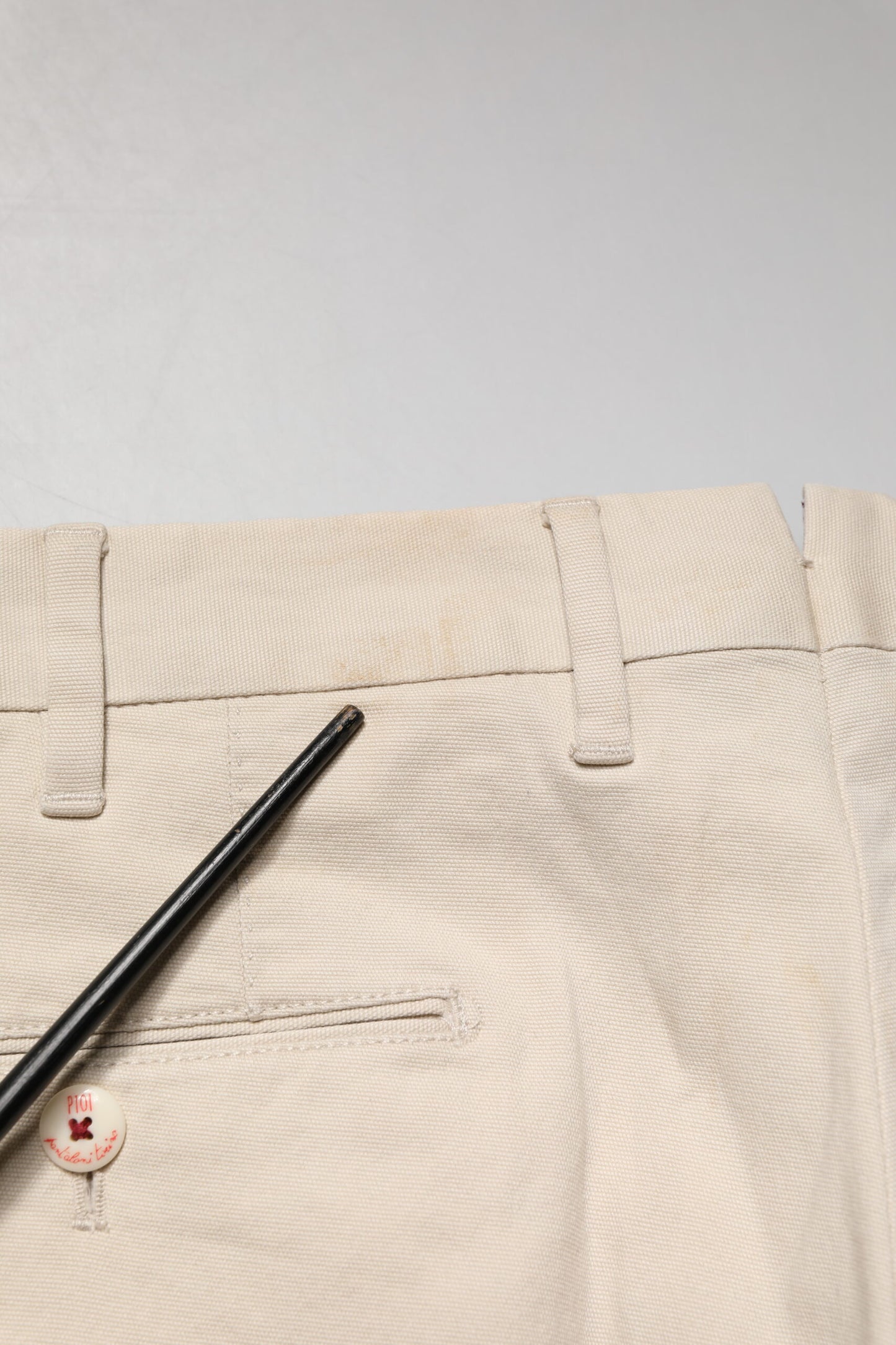 Pantalon chino beige pour homme PT01, taille mi-haute, coupe droite.