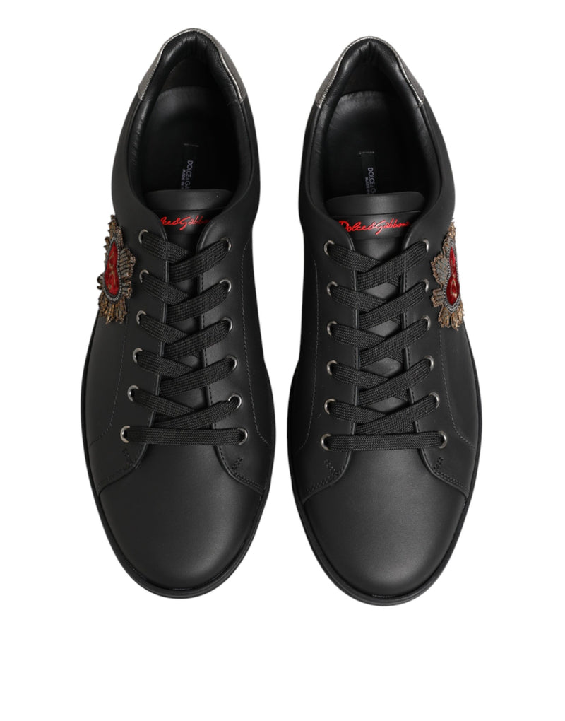 Dolce & Gabbana Sneakers en Cuir Noir avec Embellissements en Forme de Cœur