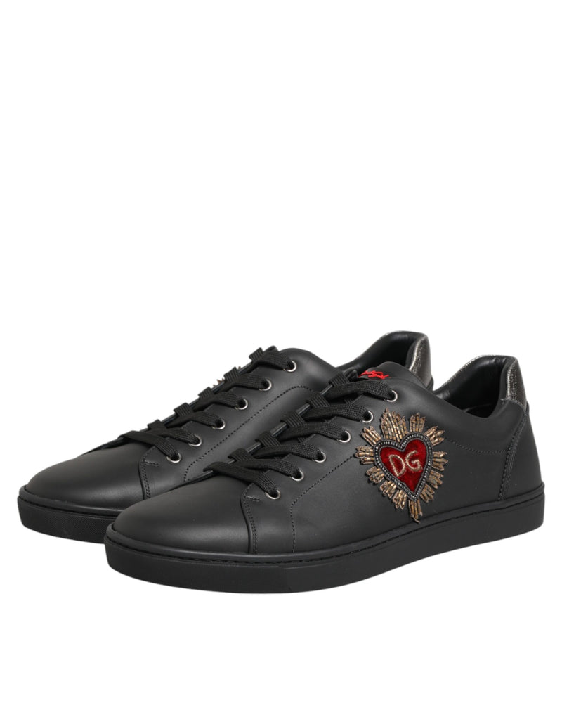 Dolce & Gabbana Sneakers en Cuir Noir avec Embellissements en Forme de Cœur