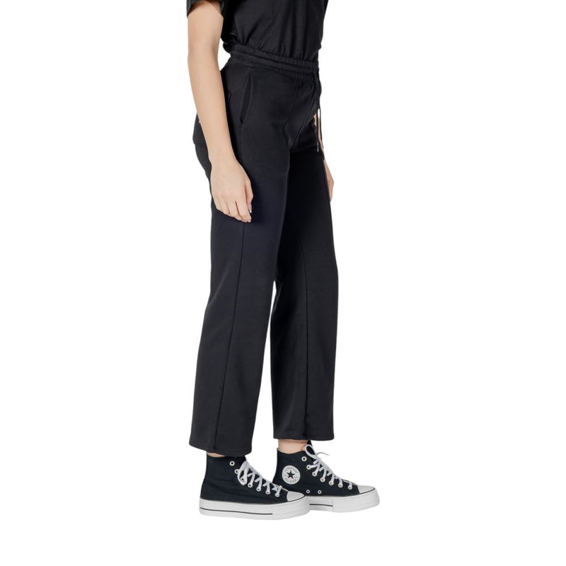 Converse Black Star Chevron Open Hem Joggers for Women