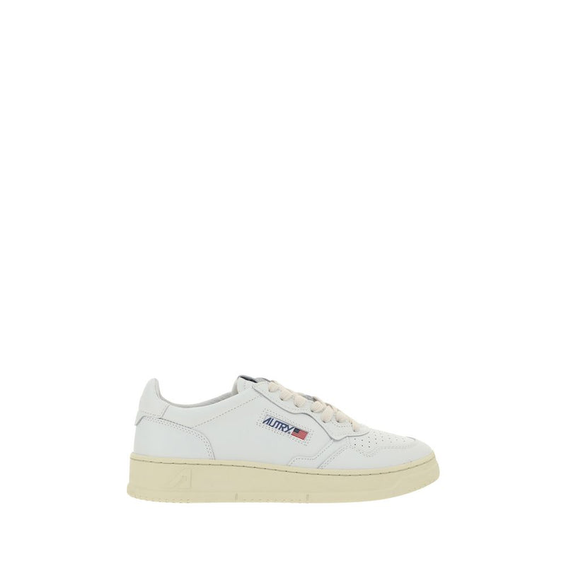 Baskets basses Autry Bos Taurus en cuir de veau blanc
