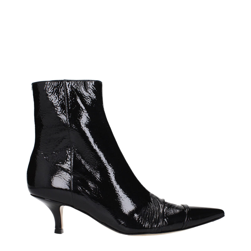 Maison Margiela Black Leather Ankle Boots - Élégance Intemporelle