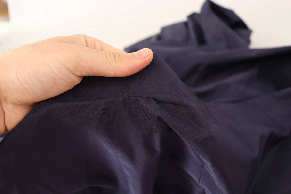 P.A.R.O.S.H. Robe Longue Sans Manches Bleu Marine Silhouette Sirène