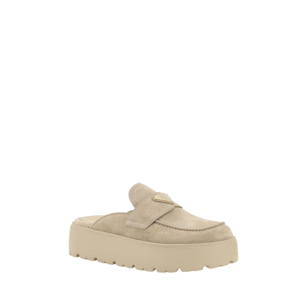 Mocassins à plateforme en caoutchouc beige Prada