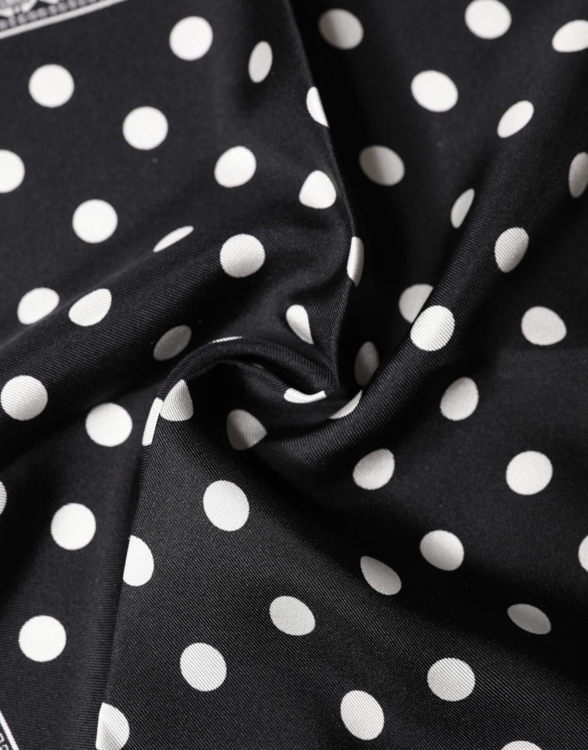 Foulard carré à pois noirs Dolce &amp; Gabbana