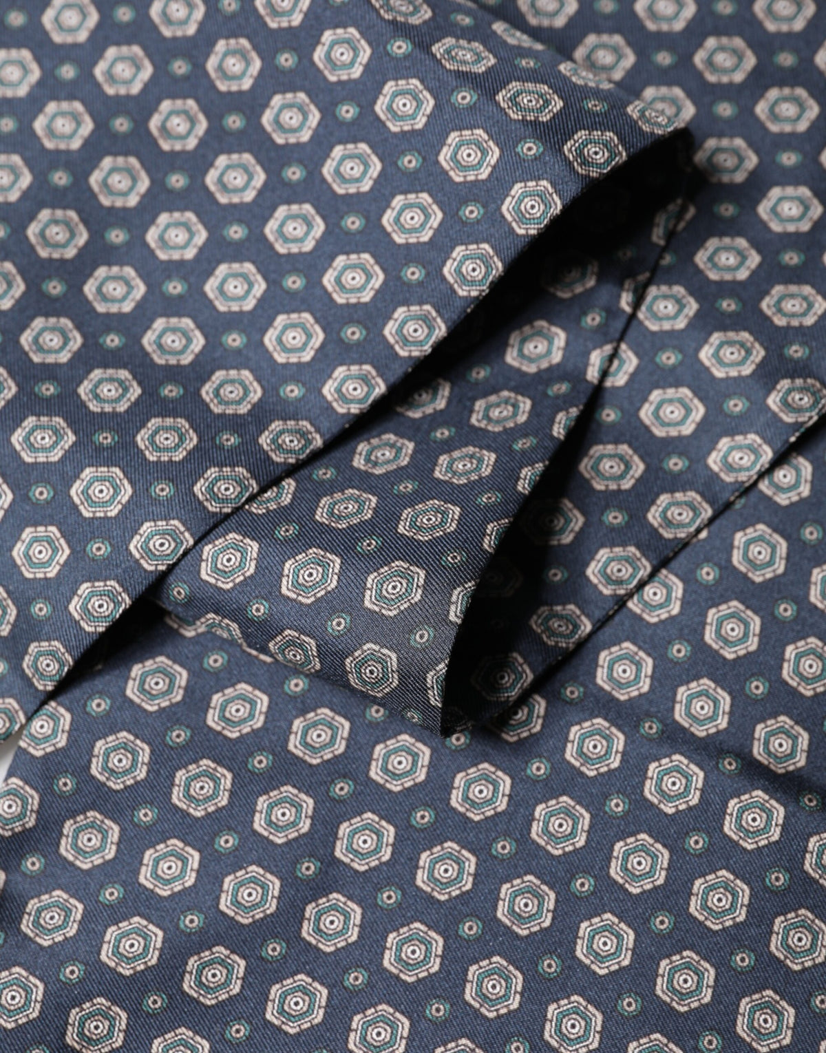 Foulard Dolce &amp; Gabbana en soie bleue à motifs et franges, 138 cm x 15,5 cm