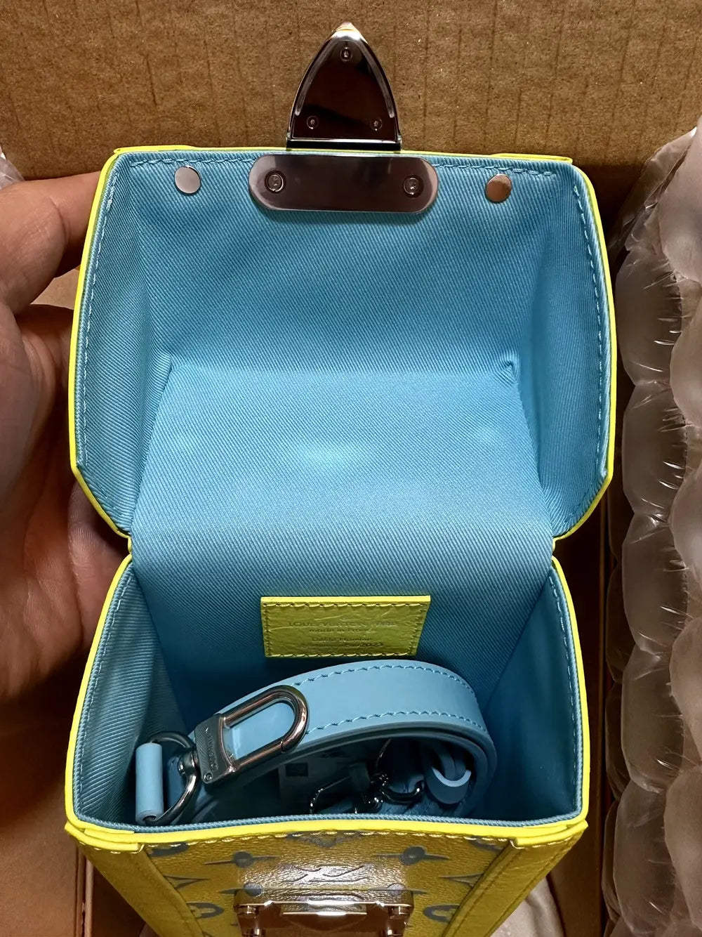 PORTEFEUILLE PORTABLE TRUNK