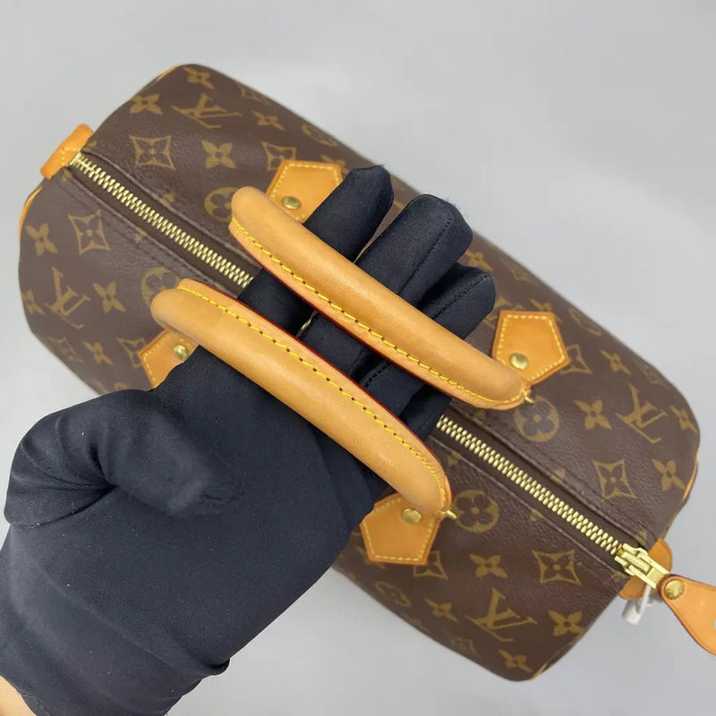 Sac à main d'occasion en cuir Louis Vuitton Speedy - bon état - Chakmar Luxe
