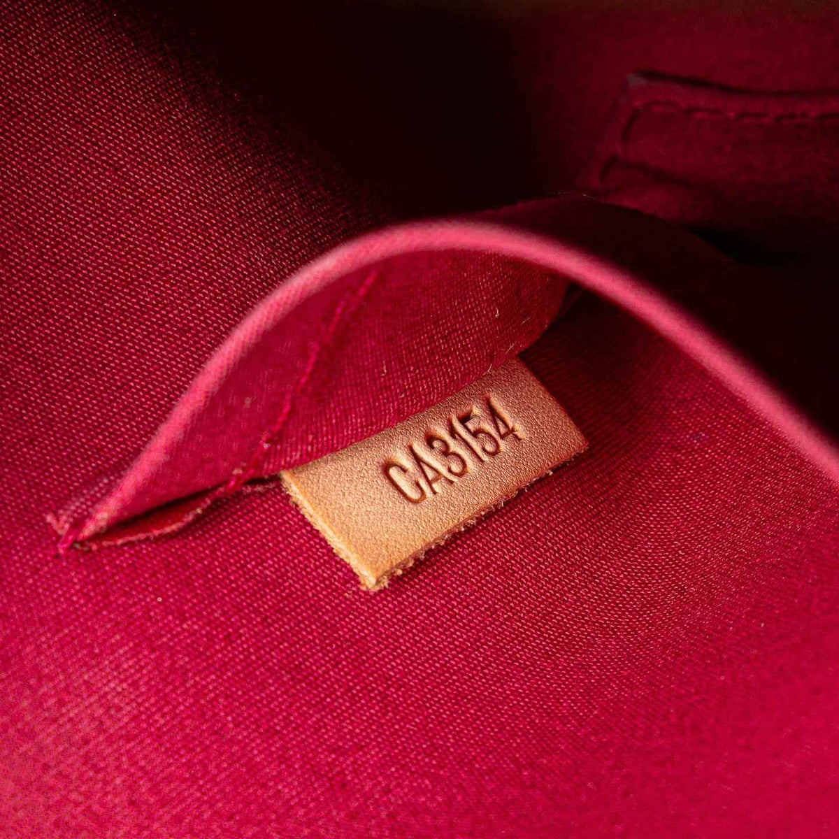 Sac Alma Rouge Louis Vuitton Vernis d'Occasion